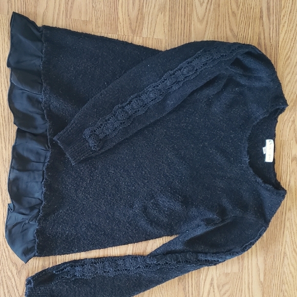 Knox Rose black sweater